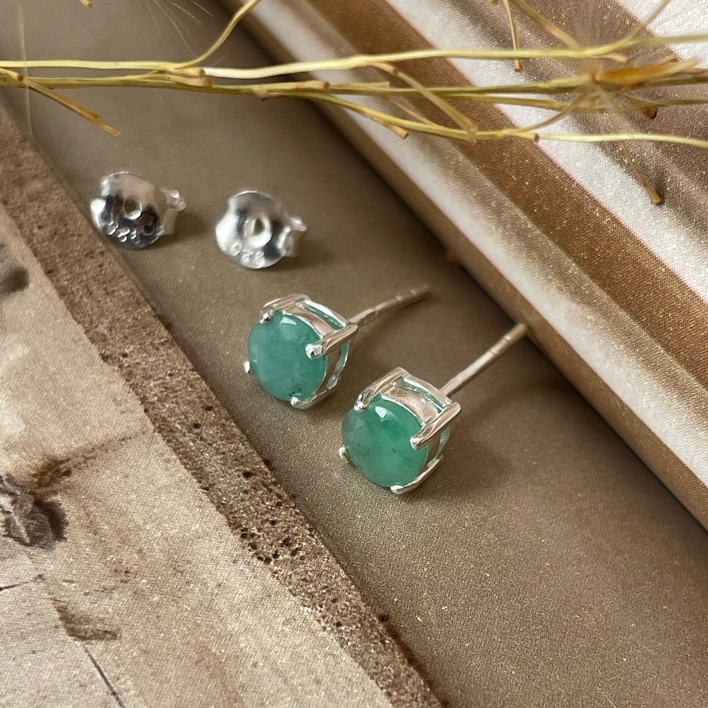 925 Sterling Silver Natural Emerald Stud Earrings!!  “Royal Delicacies” - Picture 9 of 17